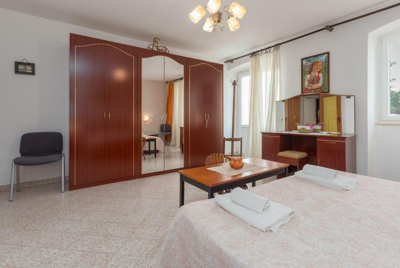 Apartment Macan Bale Εξωτερικό φωτογραφία